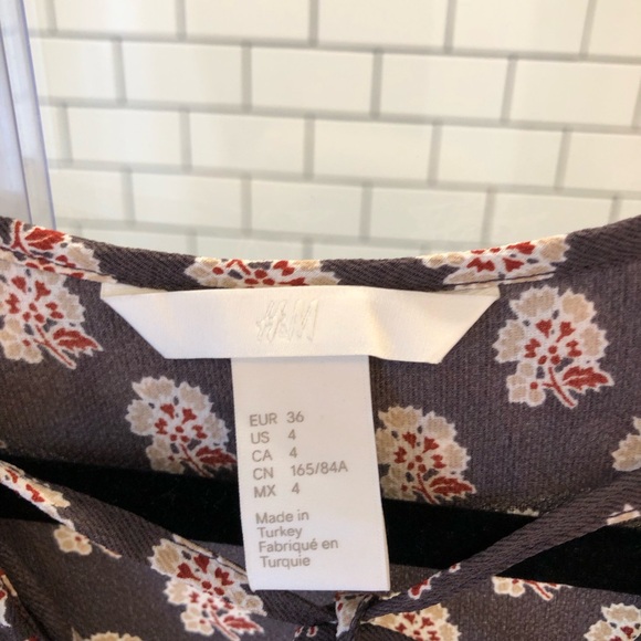 H & M Women's Size 4 Ruffled Vintage Style Midi Dress Key Hole Neck Brown - Picture 4 of 6